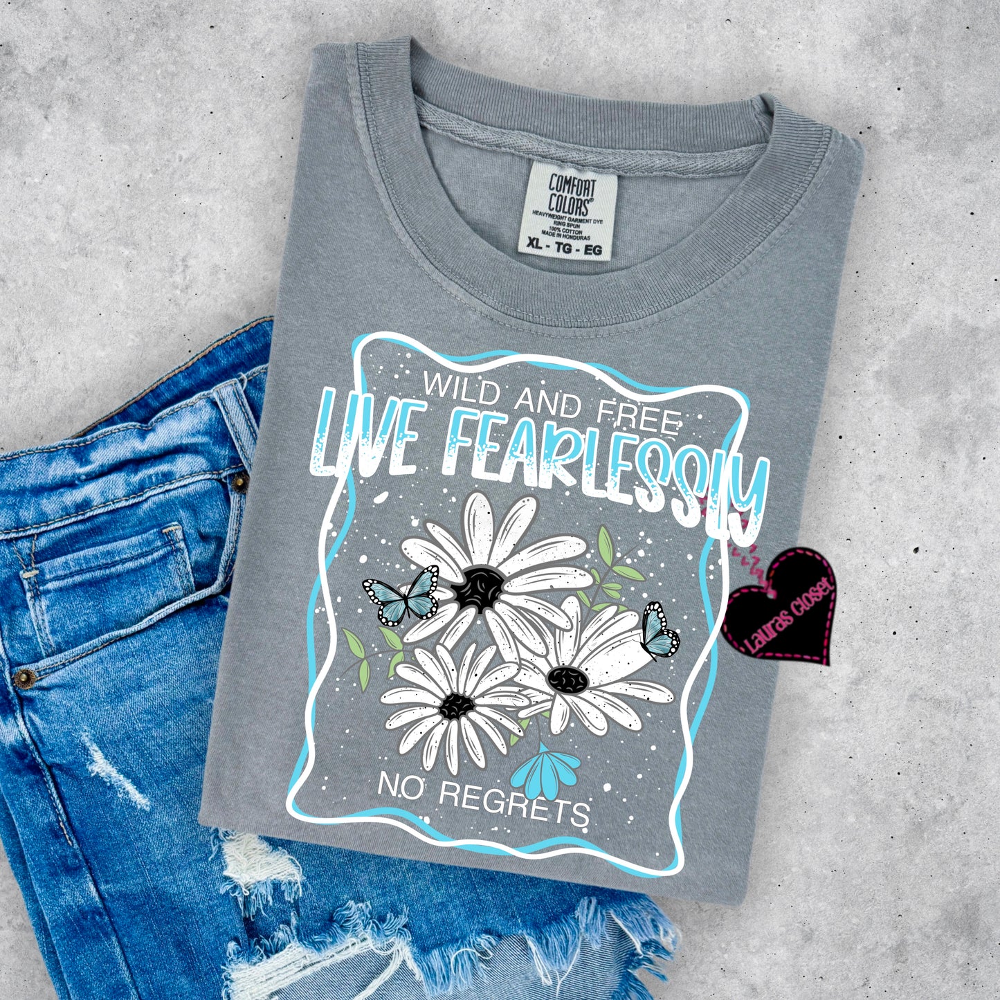 LIVE FEARLESSLY- WHITE BORDER