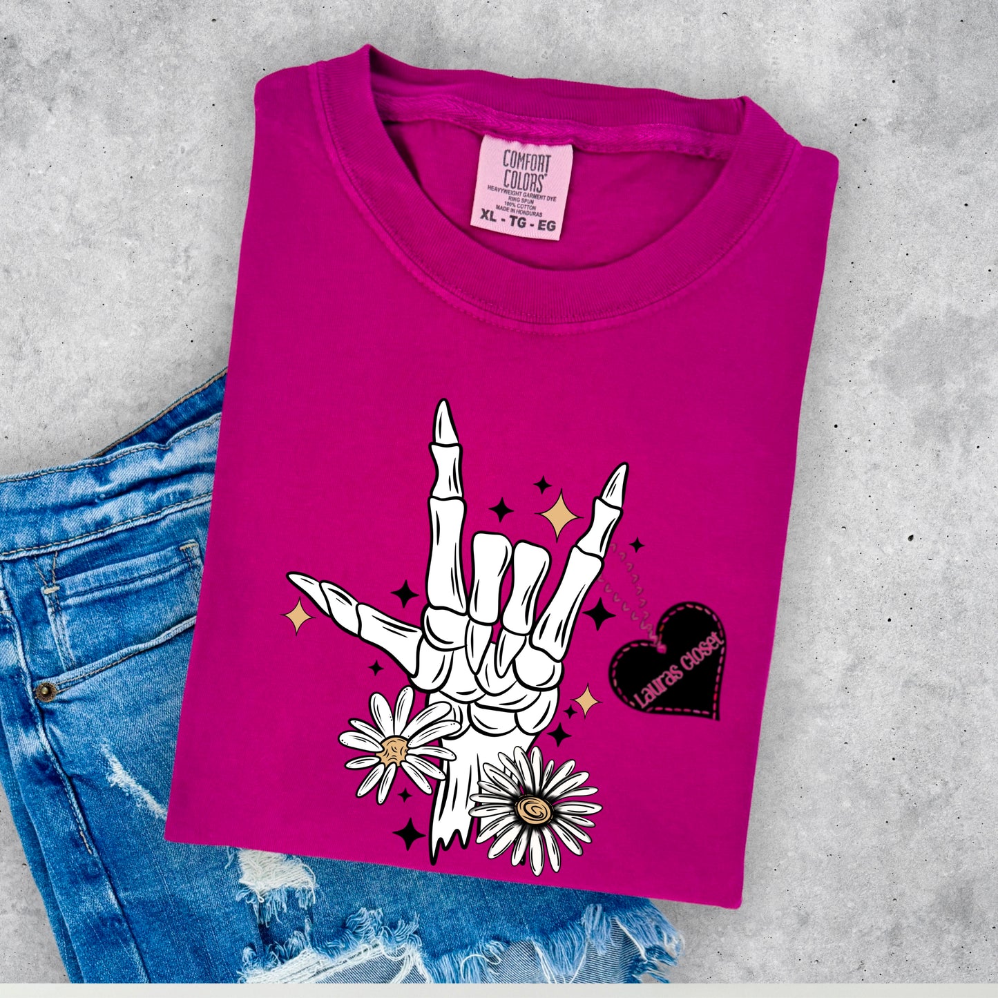 DAISY AND SKELLY HANDS