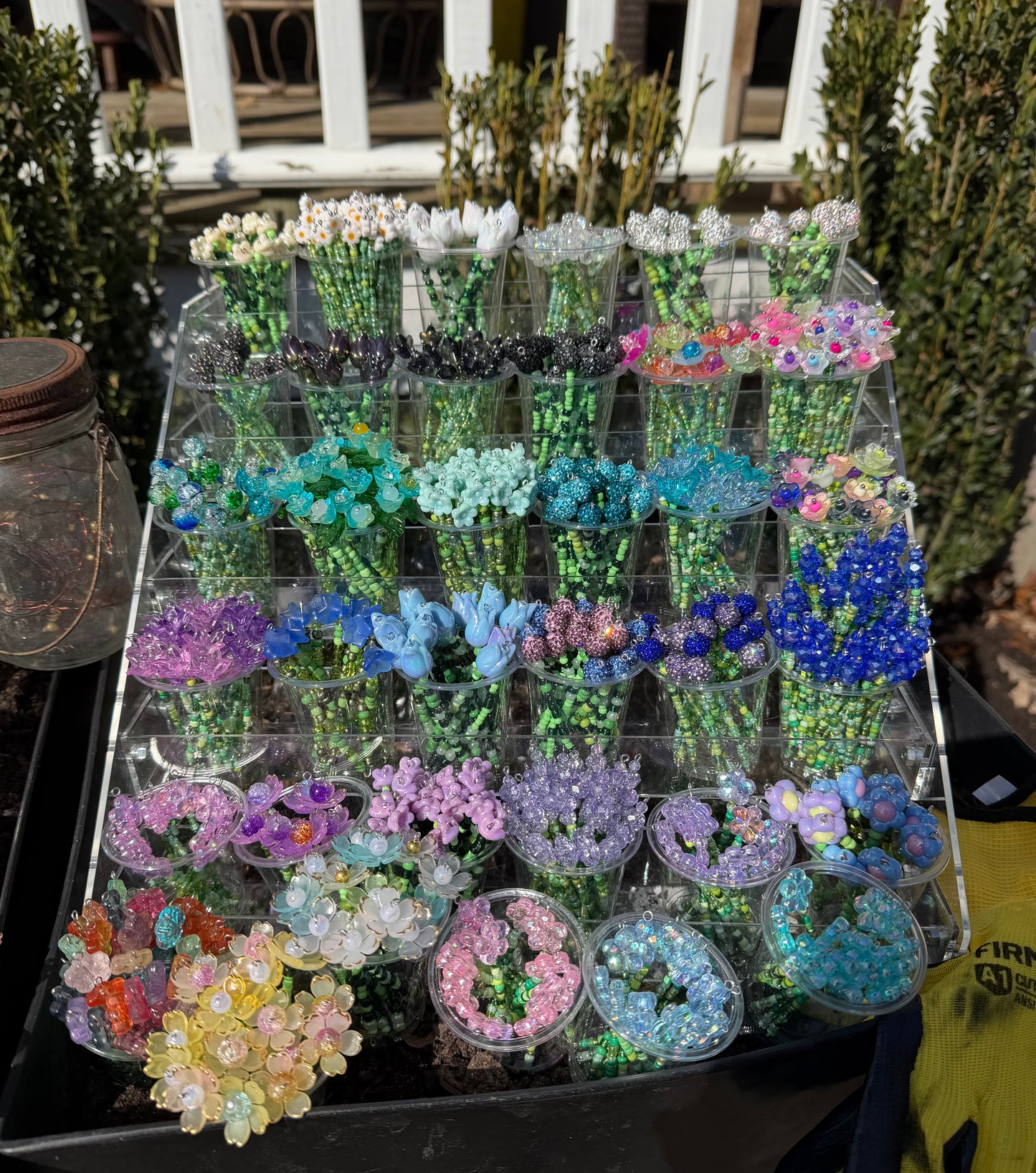 LaLa’s Flowers! 🌷🌸💕  BUY 7 GET A FREE VASE