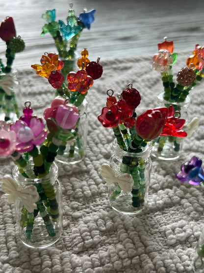 Mini Beaded Flower Vase 🌸