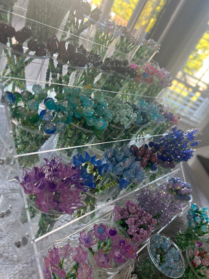 LaLa’s Flowers! 🌷🌸💕  BUY 7 GET A FREE VASE