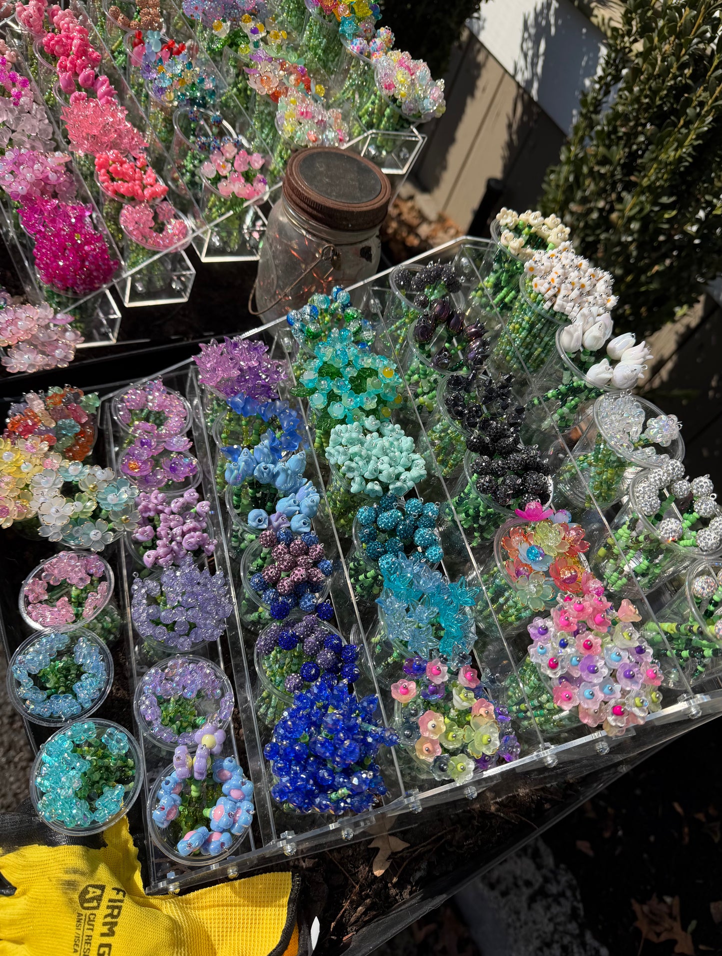 LaLa’s Flowers! 🌷🌸💕  BUY 7 GET A FREE VASE