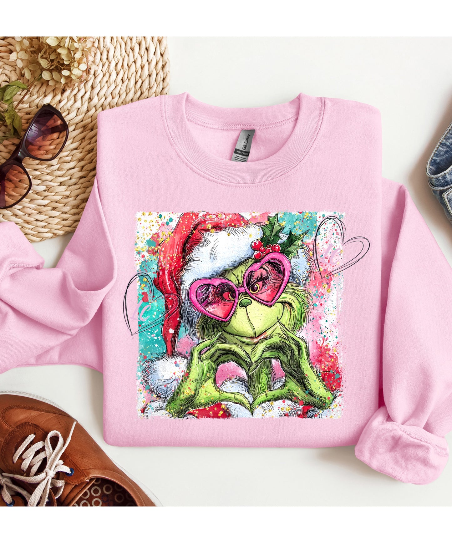 HEART HANDS GREEN GUY