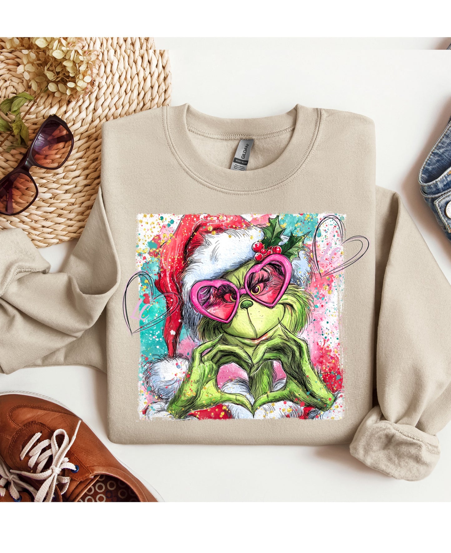 HEART HANDS GREEN GUY