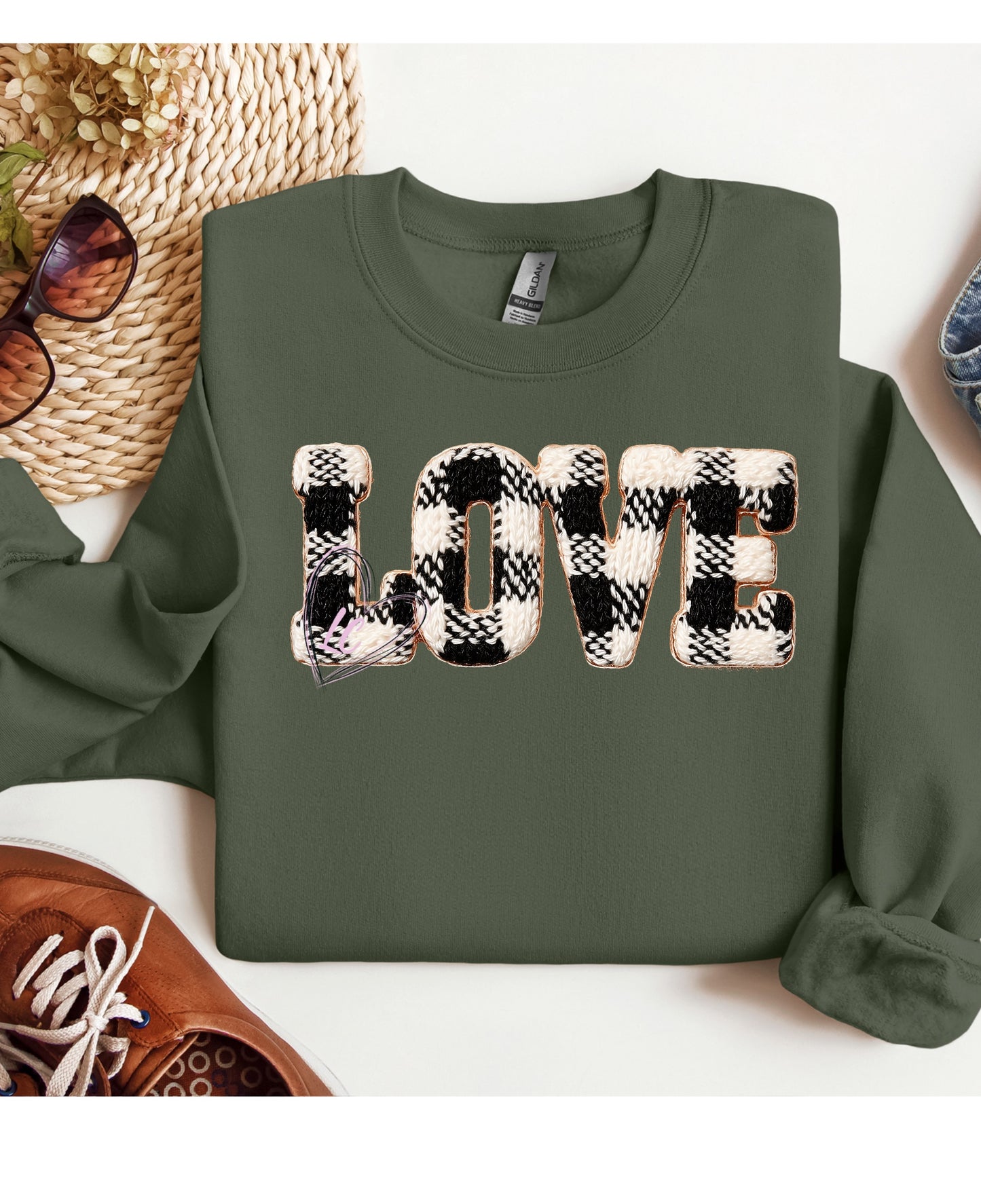 BUFFALO CHECK LOVE- YARN LOOK