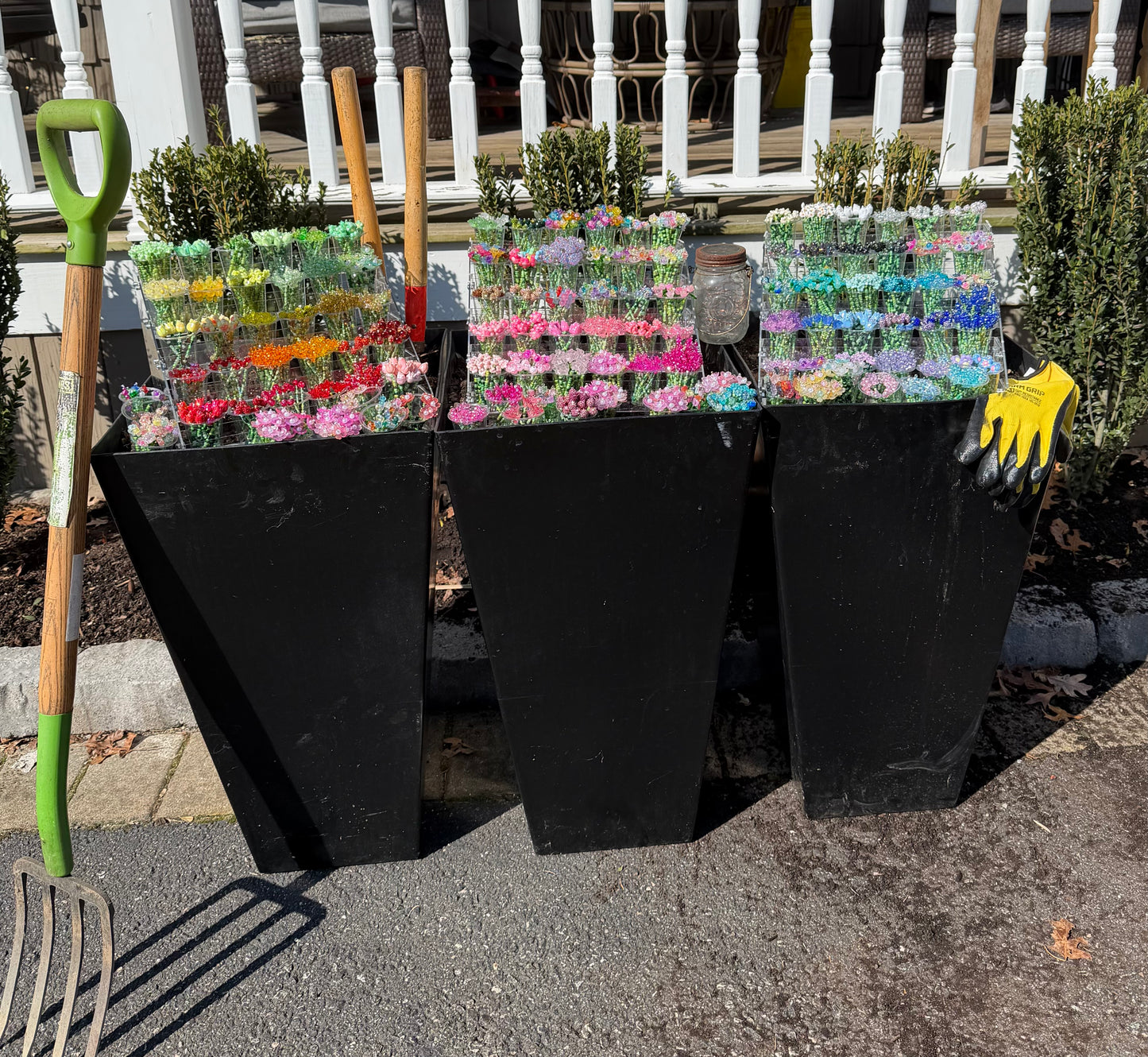 LaLa’s Flowers! 🌷🌸💕  BUY 7 GET A FREE VASE