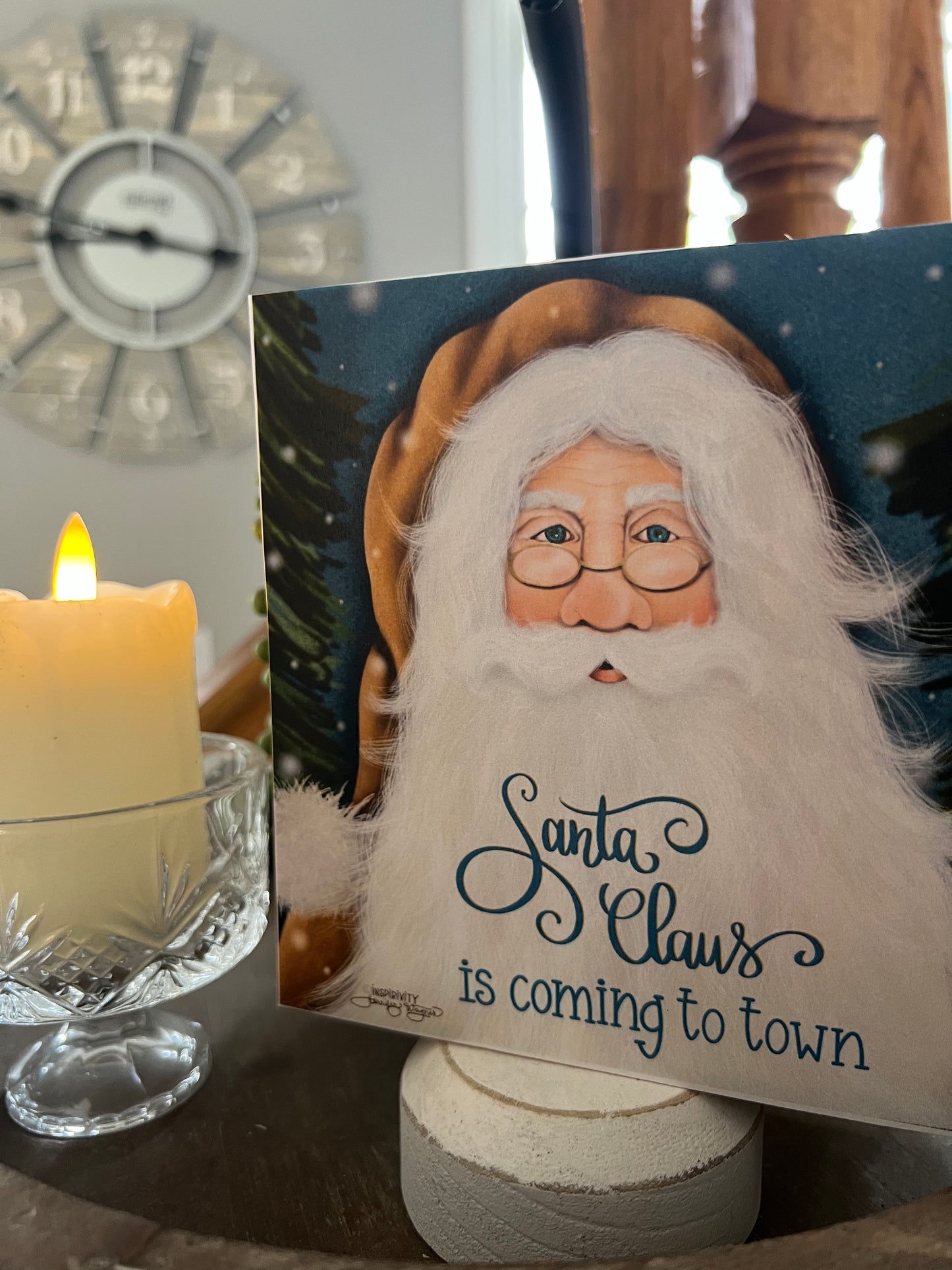 SANTA CLAUS IS COMING TO TOWN
