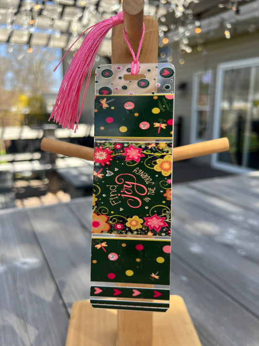 BOOKMARK- FIND JOY IN THE JOURNEY