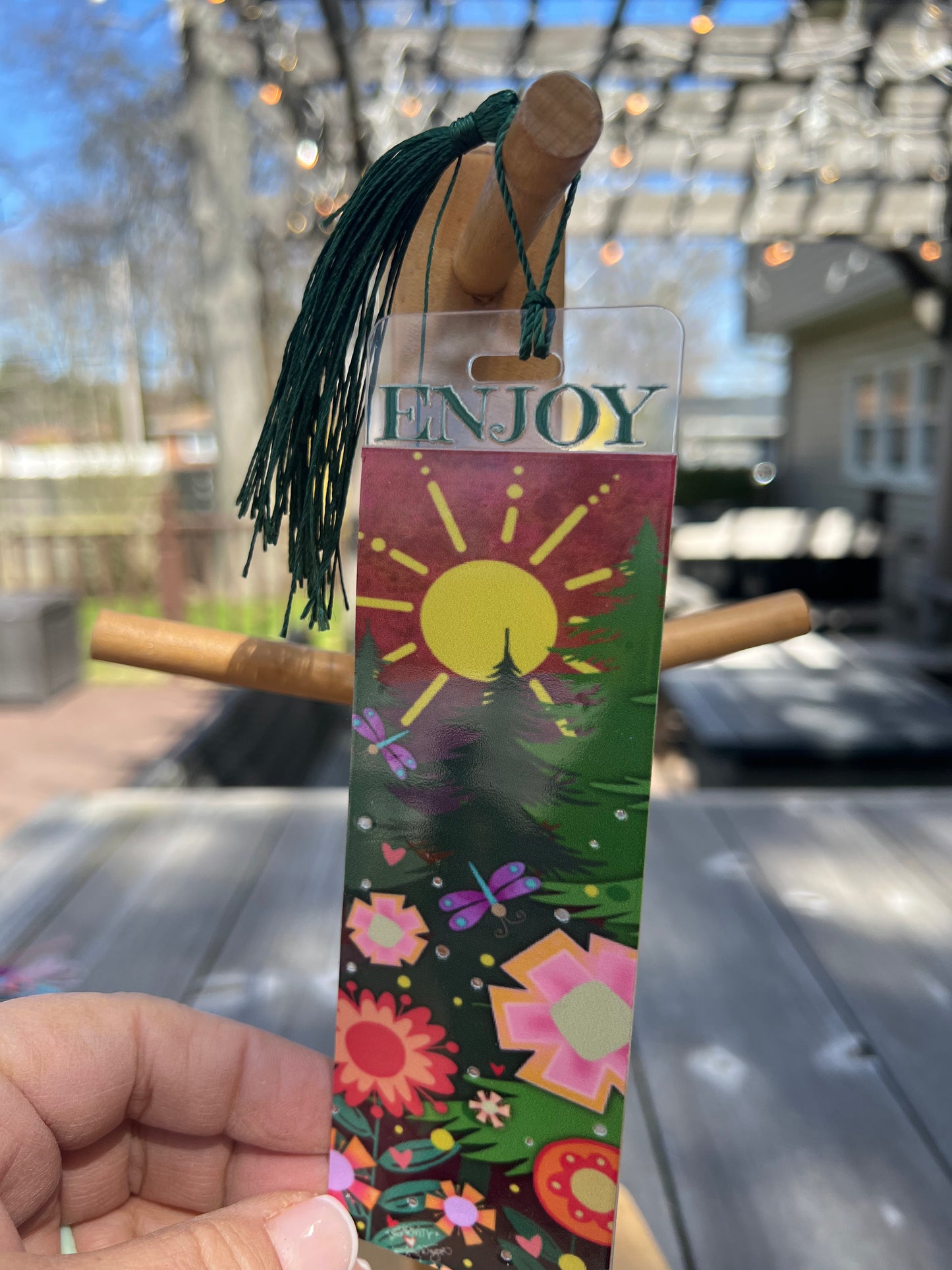 BOOKMARK- ENJOY