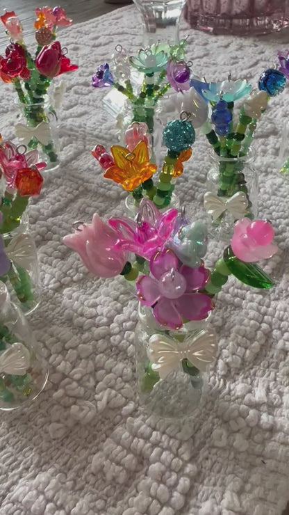 Mini Beaded Flower Vase 🌸